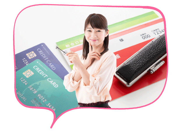 鍵を持った女性が考えている。背景は通帳と印鑑とクレジットカードなどの貴重品